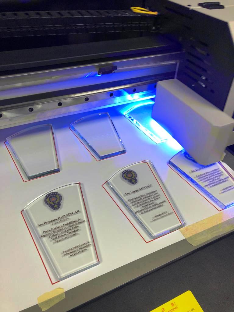 UVİ BASKI MAKİNASI